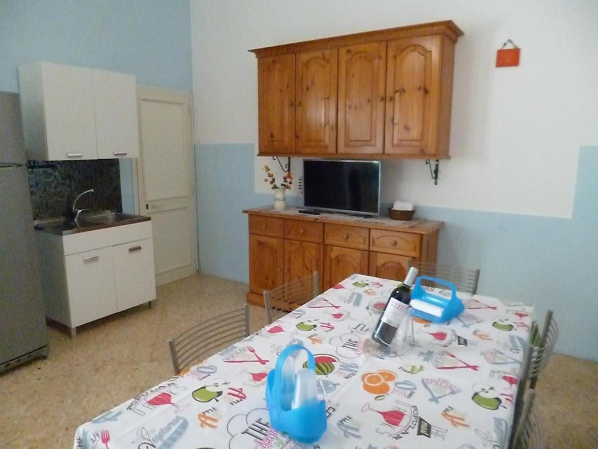 Casa a 30 M dal mare Villa Sant Isidoro  Bagian luar foto